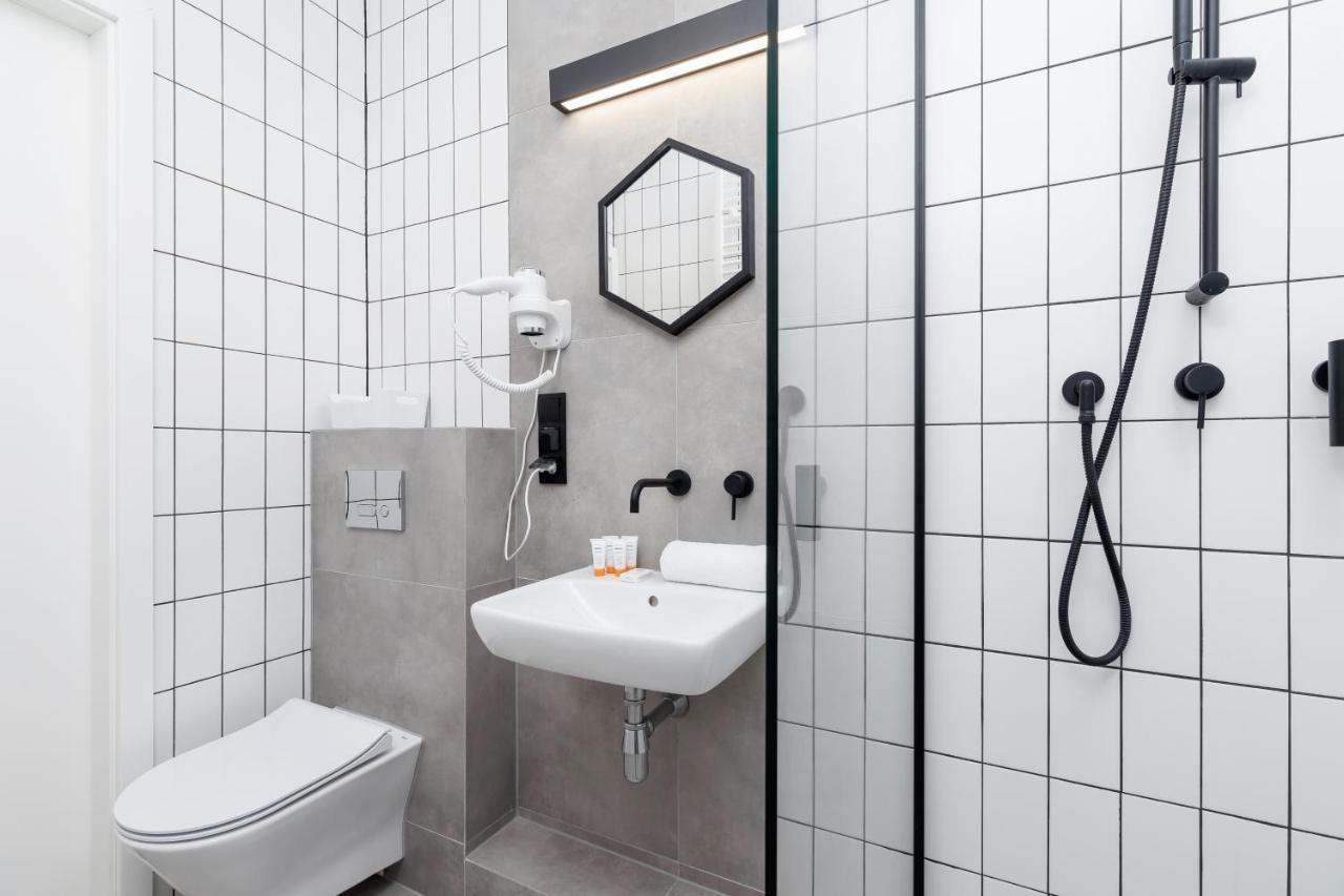 شقة Studio Miodowa Krakow Kazimierz By Renters المظهر الخارجي الصورة