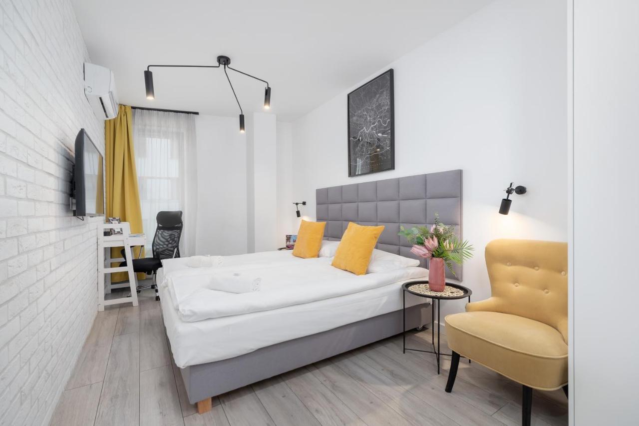 شقة Studio Miodowa Krakow Kazimierz By Renters المظهر الخارجي الصورة